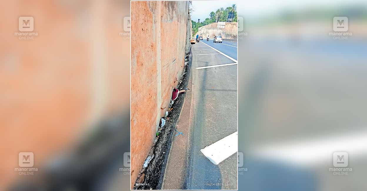 six-line-road-accident.jpg