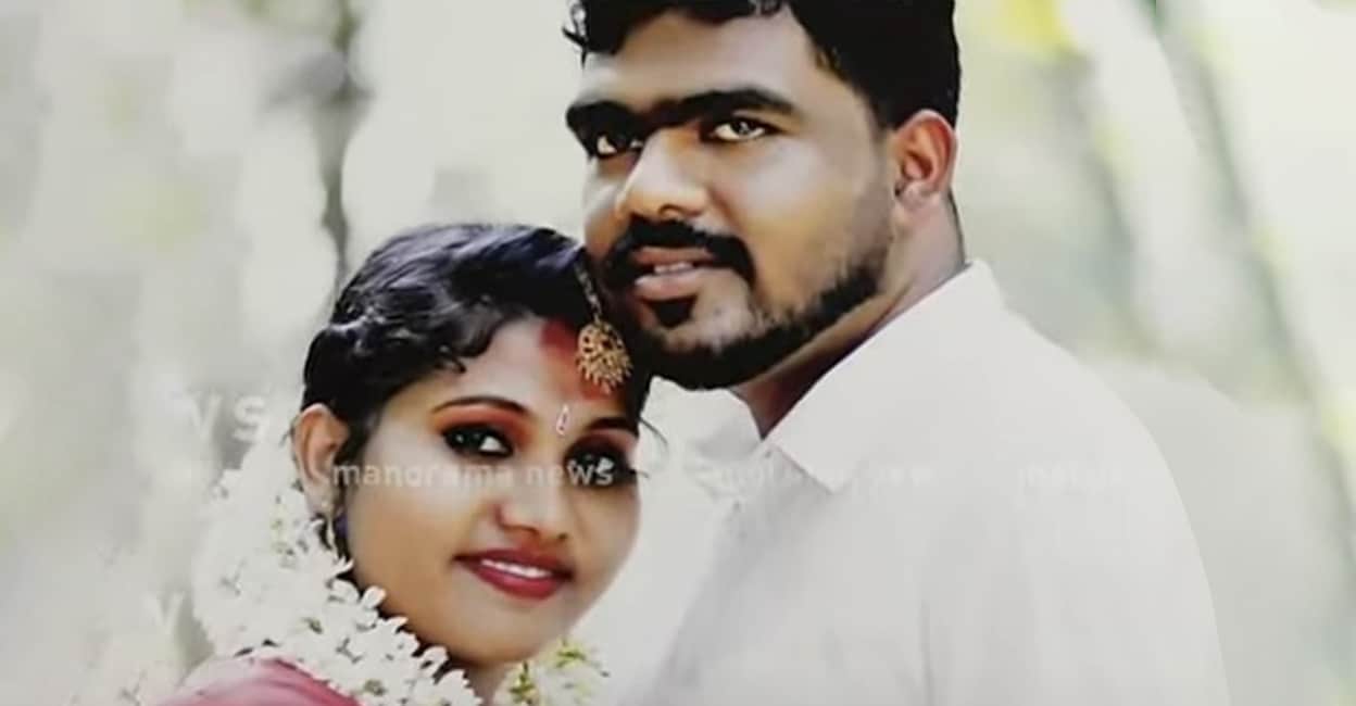 sneha-jineesh.jpg