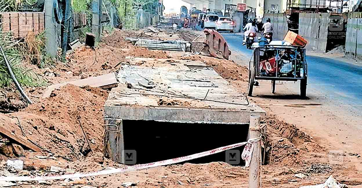 thuravur-aroor-over-bridge.jpg