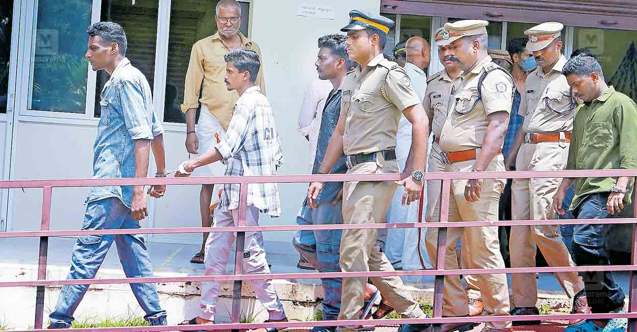 trivandrum-criminals-in-court.jpg