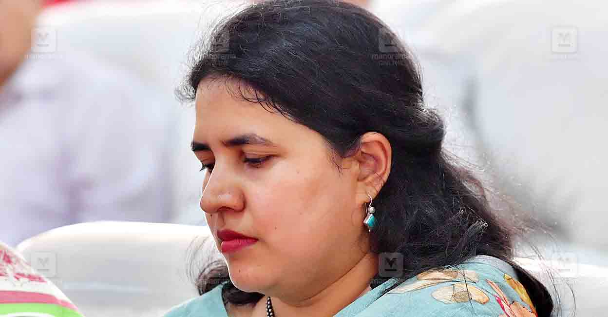 veena-vijayan-3.jpg