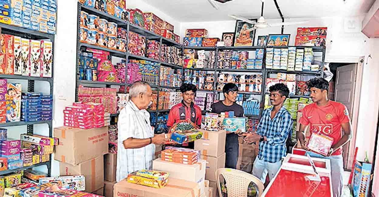 vypin-vishu-crakers.jpg