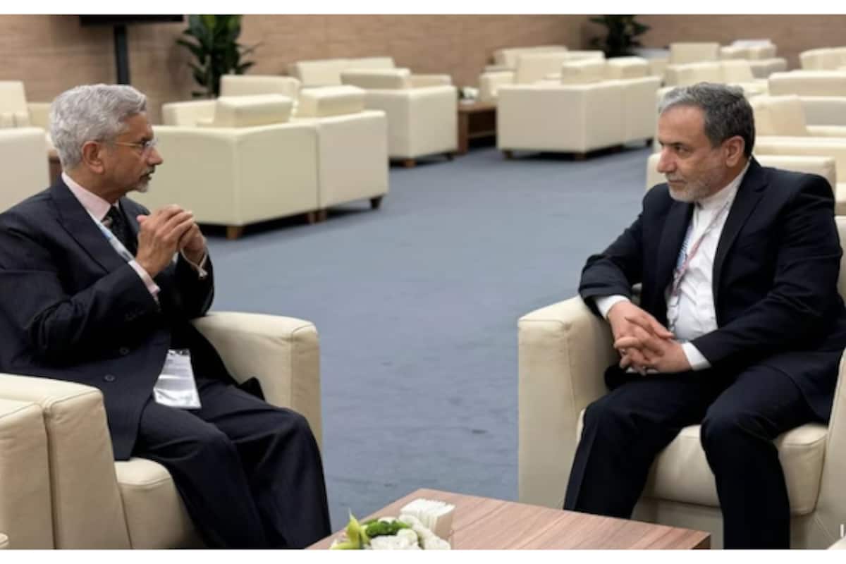 araghchi_1200x800xt.jpg