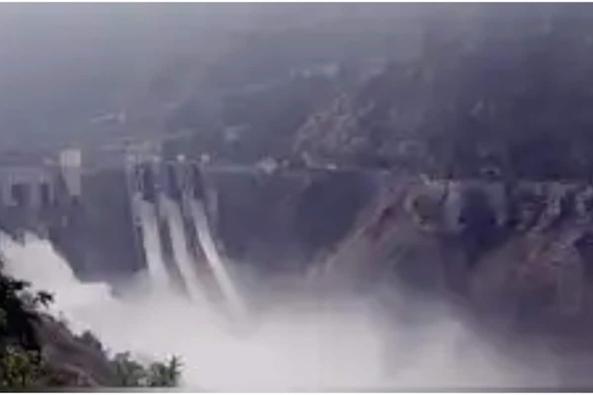 baglihar-dam-opened-1-_1200x800xt.jpg