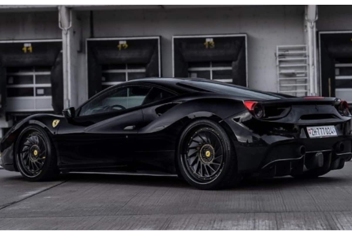 black-ferrari-488_1200x800xt.jpg