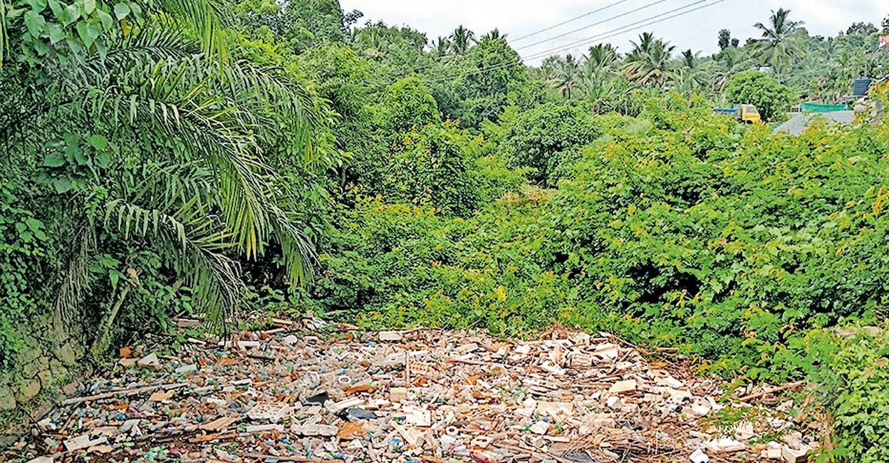 chettimukku-canal-blocked.jpg