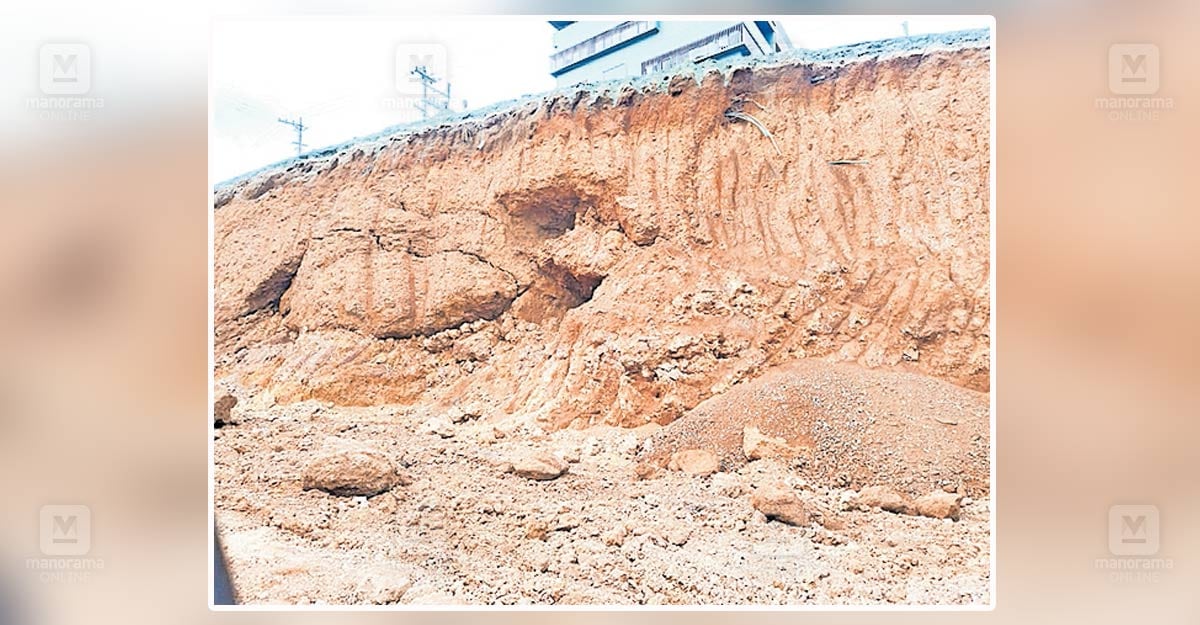 dangerous-taliparamba-road-conditions.jpg