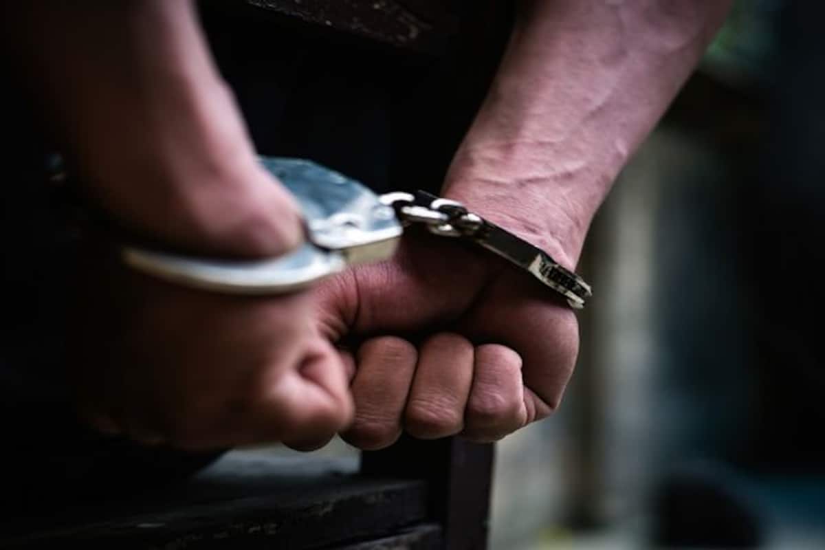 handcuffs_1200x800xt.jpg