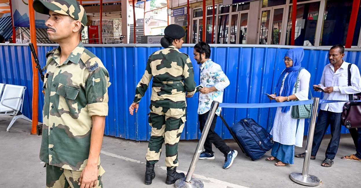 india-bangaladesh-border-1.jpg
