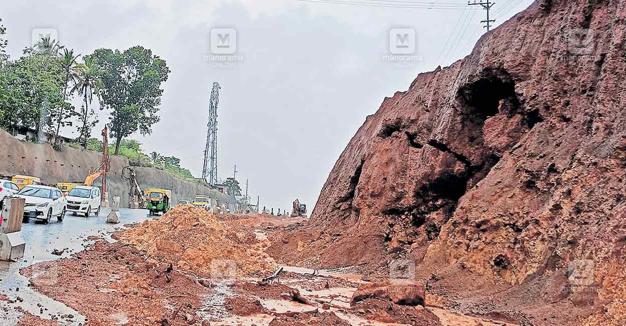 kannur-rain-lashes.jpg