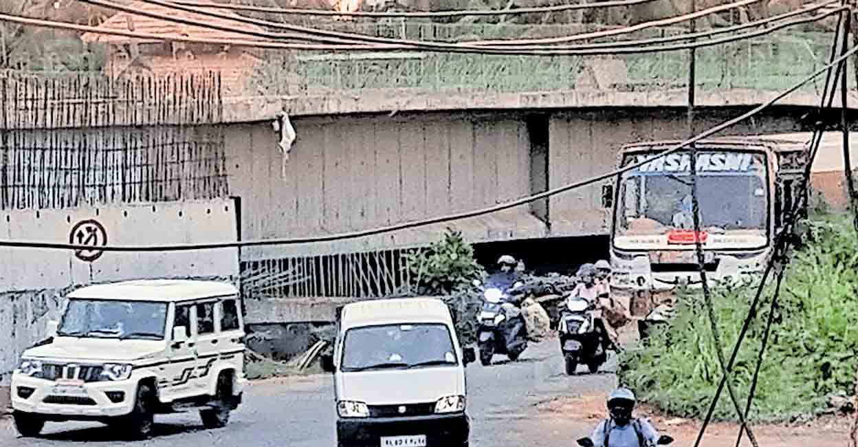 kasargod-nileshwaram-market-bridge.jpg