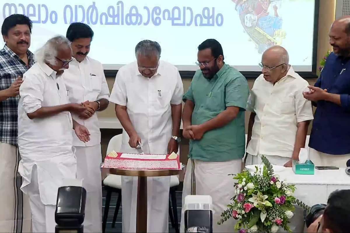 kerala-cabinet_1200x800xt.png
