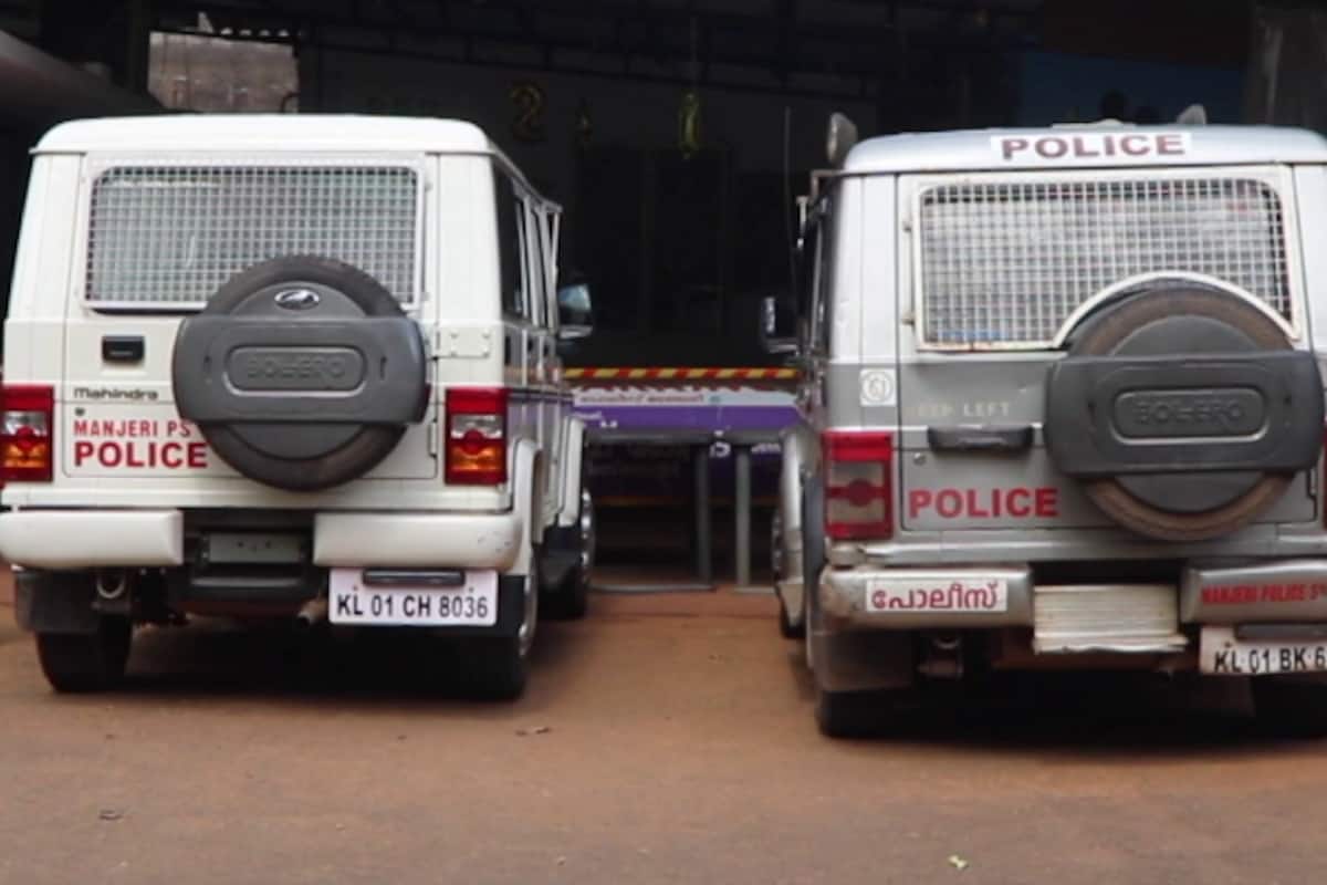 kerala-police-1-_1200x800xt.png