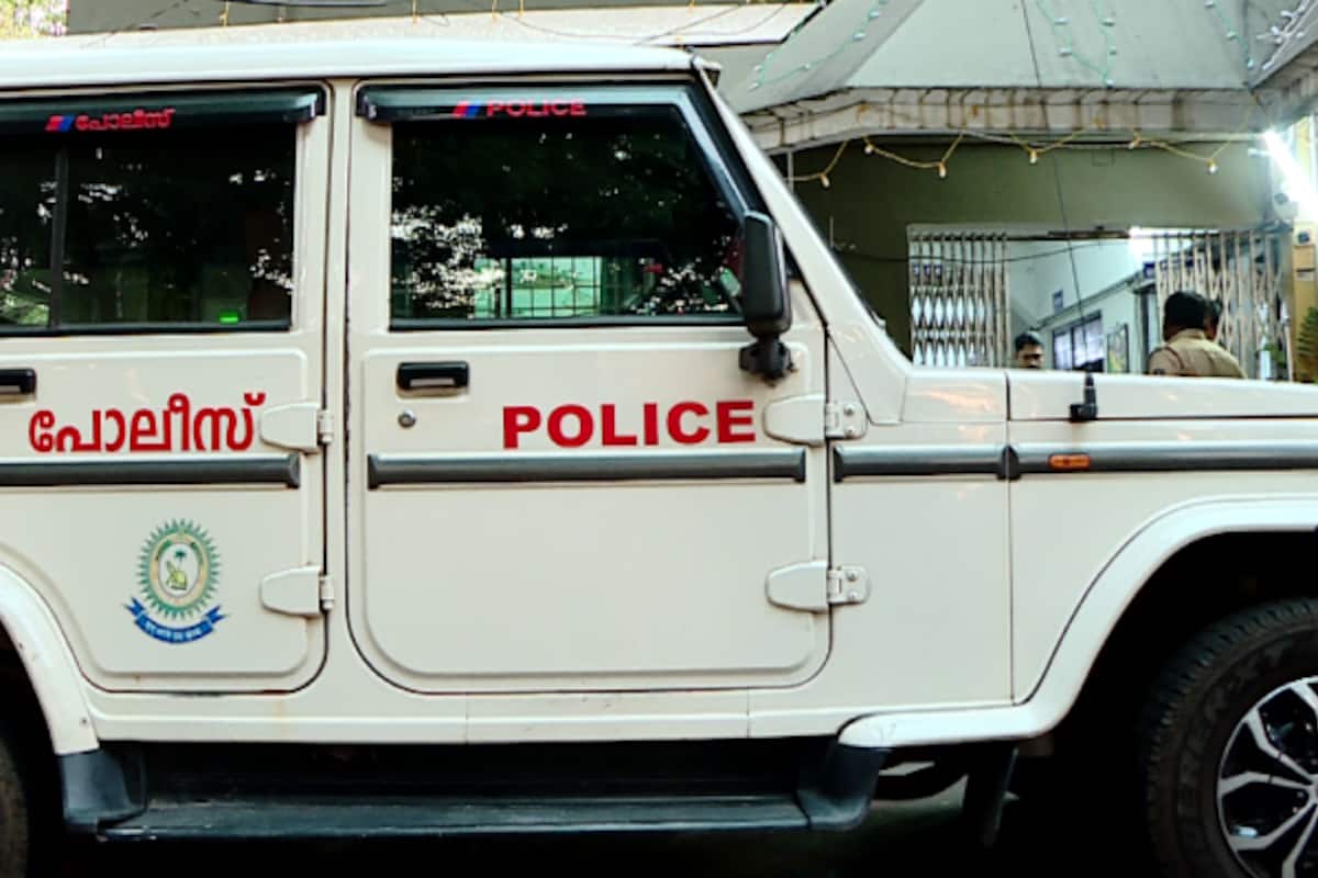kerala-police_1200x800xt.png