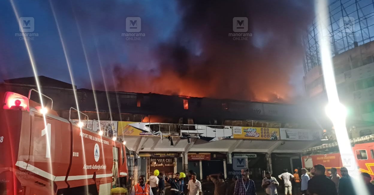 kozhikoe-fire-14.jpg