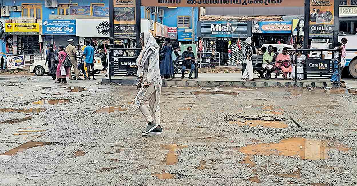 panamaram-pothole.jpg