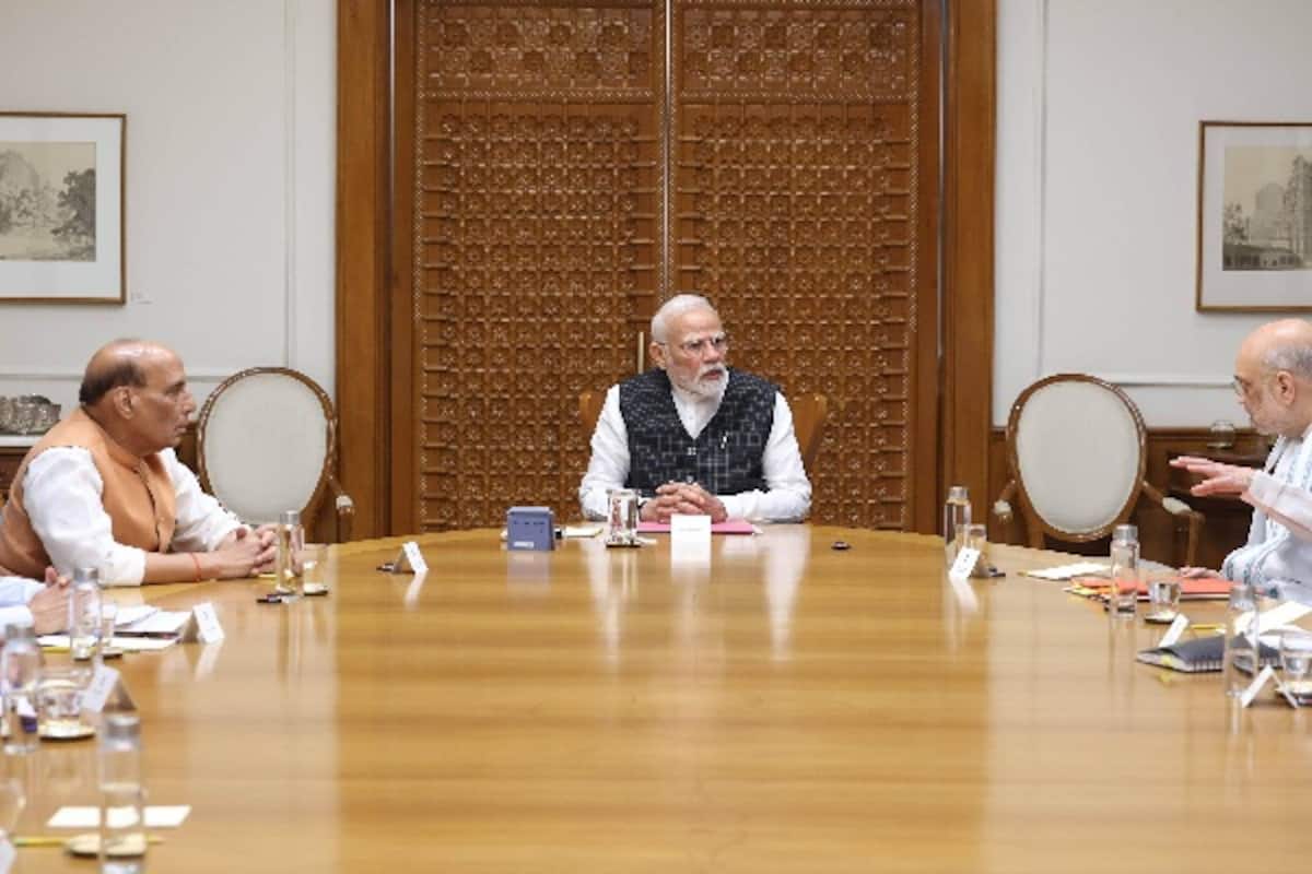 pm-narendra-modi-cabinet-meeting-1745416734895_1200x800xt.jpg