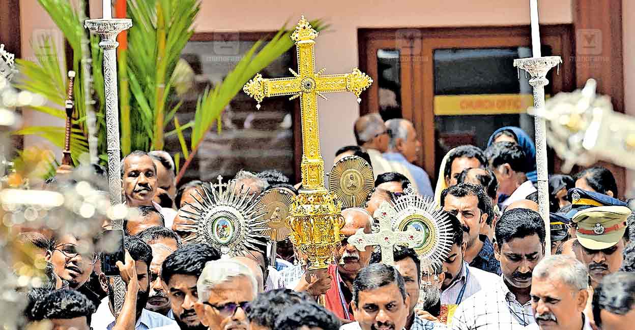 puthupally-chruch-fetsival2-.jpg