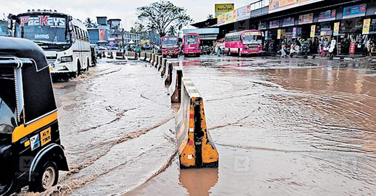 rain-vadakkara-new-bus-stand-1.jpg