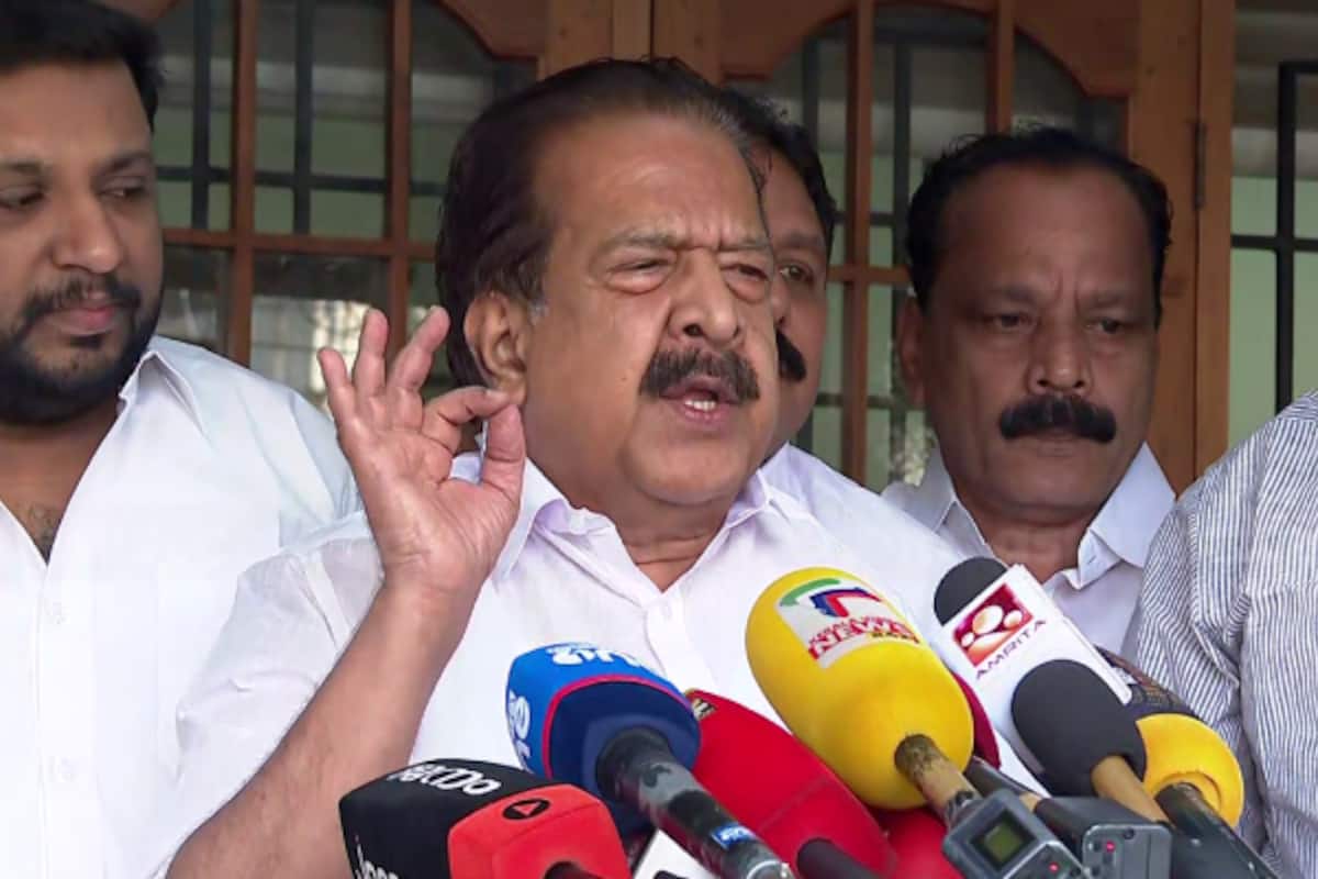 ramesh-chennithala-3-_1200x800xt.png