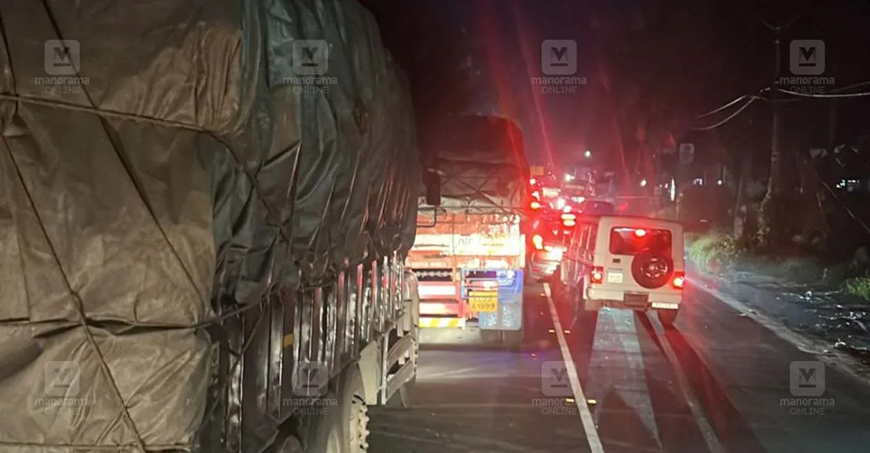 thamarassery-ghat-road-traffic-jam.jpg