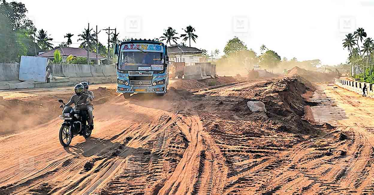 thrissur-ala-area-aprioch-road.jpg