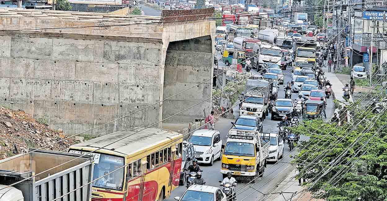 thrissur-traffic-issue1.jpg