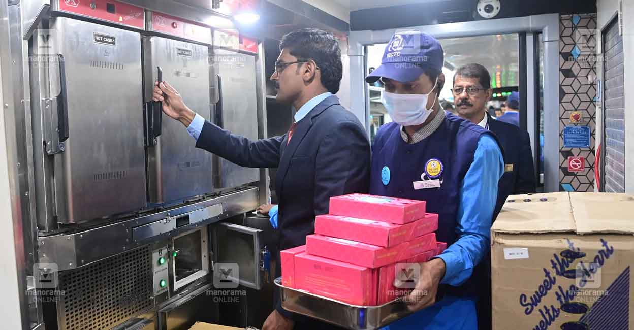 vande-bharat-express-food-2.jpg