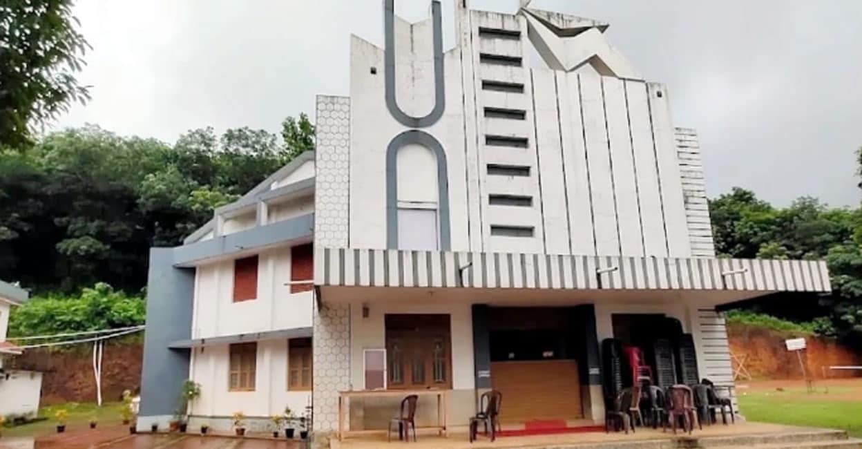 vilakkannur-christ-church.jpg