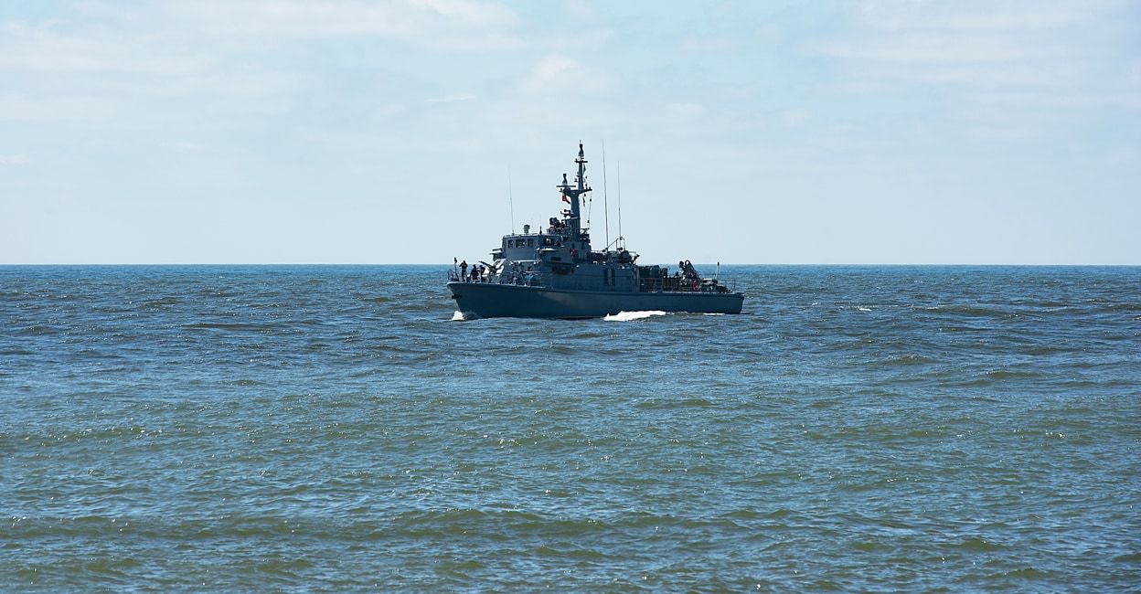 warship-main.jpg
