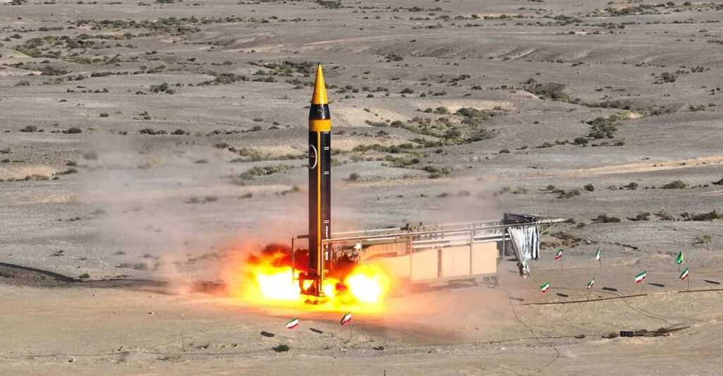Khorramshahr-ballistic-missile.jpg