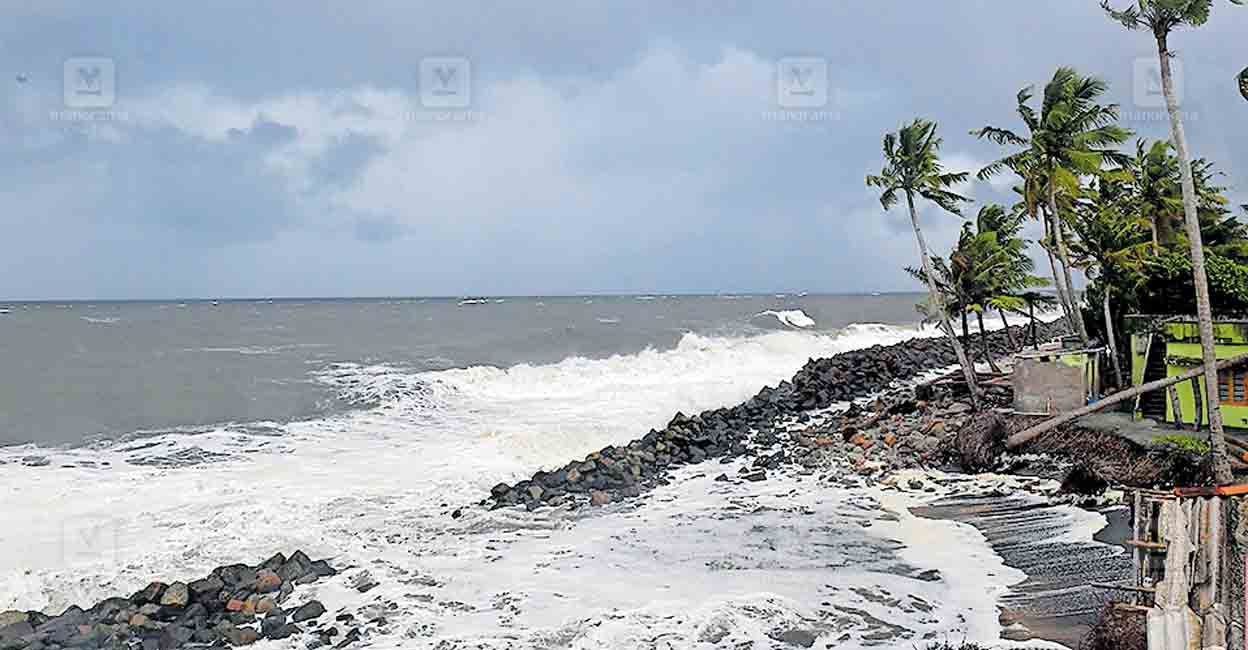 alappuzha-sea-erosion-chelakkad-thrikkunnapuzha.jpg