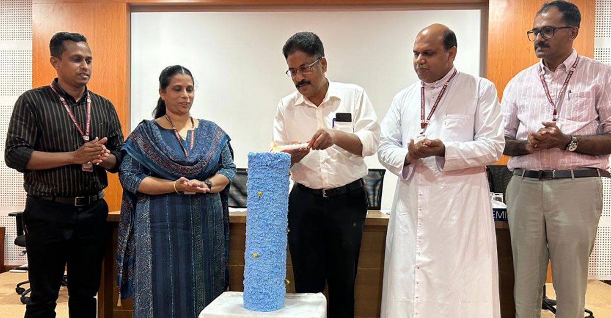 aruvithura-colg1.jpg