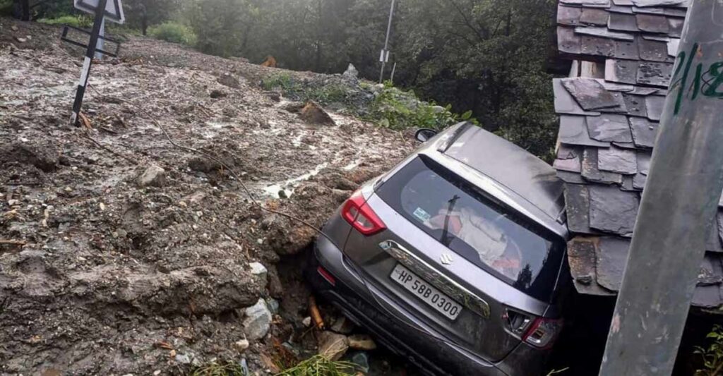 cloudburst-himachal-pradesh.jpg