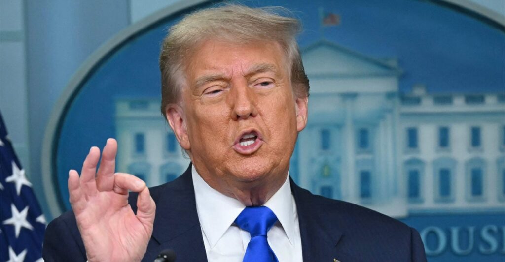 donald-trump-280601.jpg