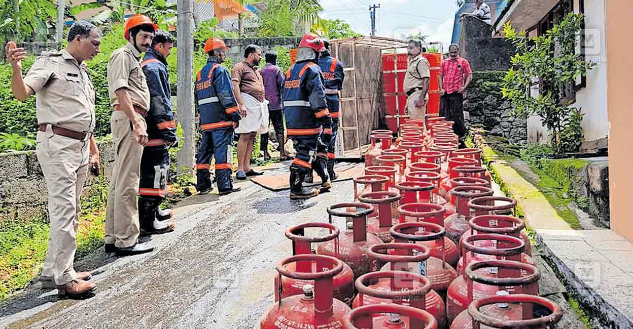 gandhinagar-gas-cylinder.jpg
