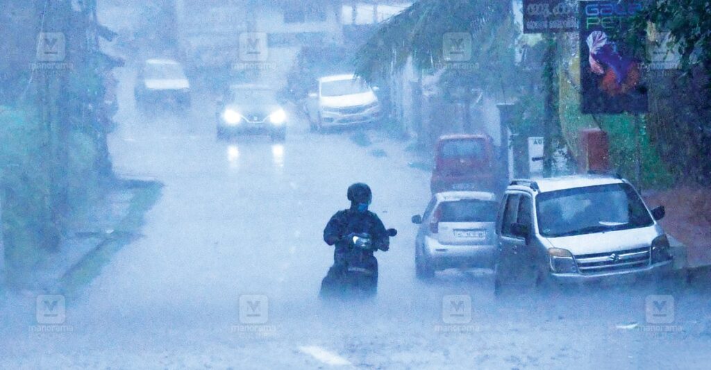 kasaragod-red-alert-heavy-rain.jpg