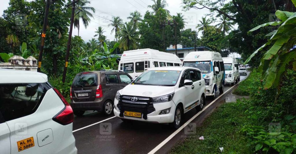 kottiyoor-vaisakha-festival-traffic-jam.jpg