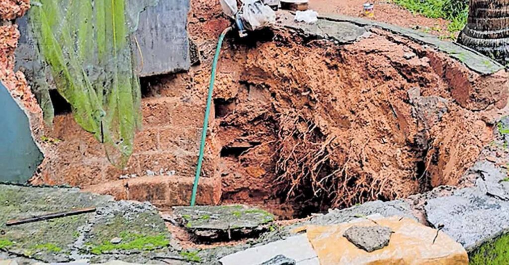kozhikode-nadapuram-rain-havoc.jpg