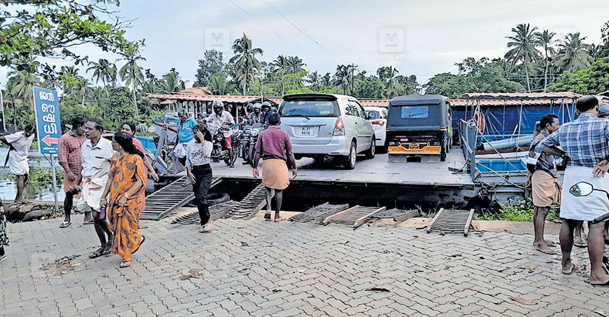 kuttanad-water-transport-service.jpg