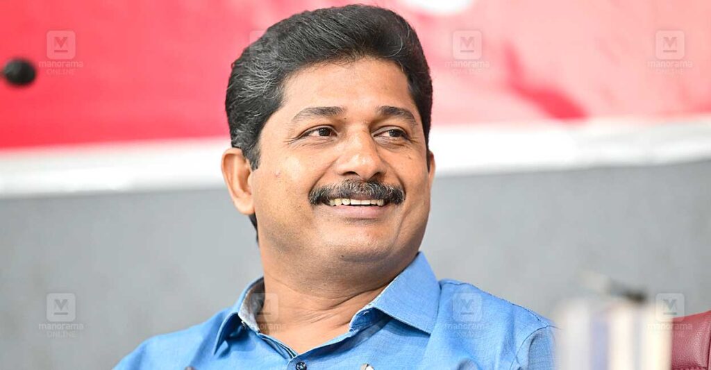 m-swaraj-photo-manorama.jpg