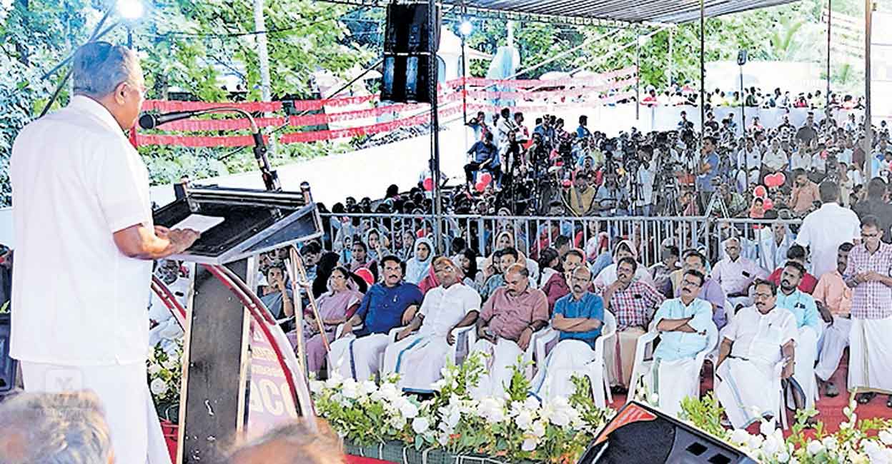 malappuram-nilambur-pinarayi-vijayan.jpg