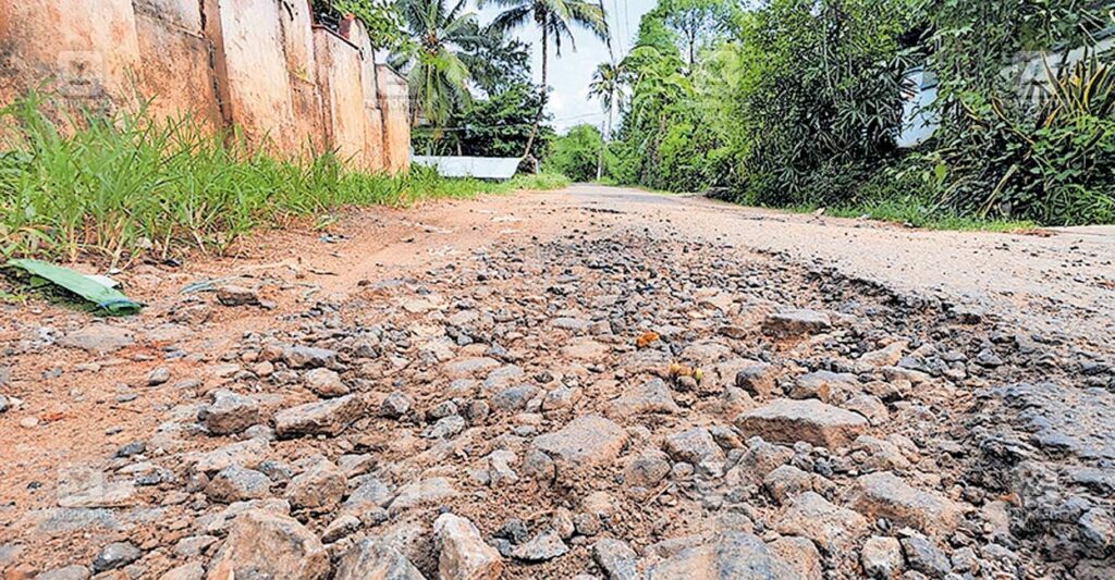 manaloor-parakulam-road.jpg