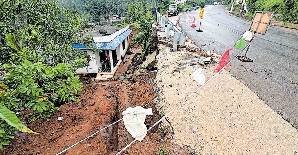 nariyambara-protection-wall-falling.jpg