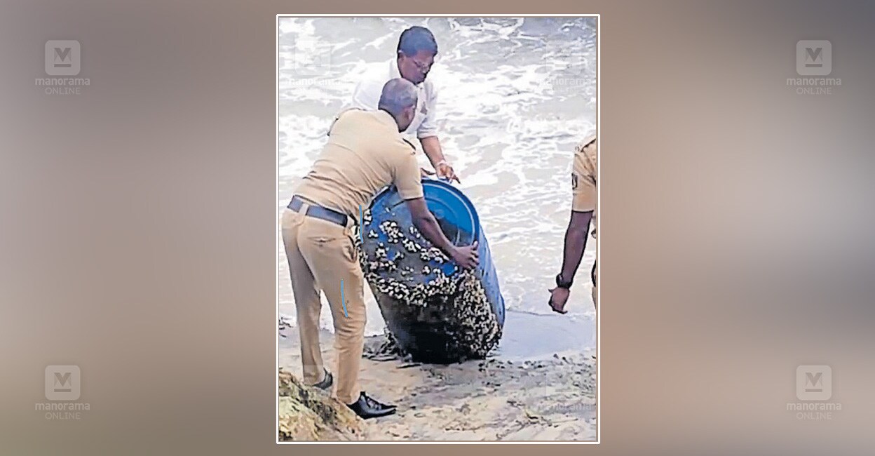 purakkad-barrel-washes-ashore-1.jpg
