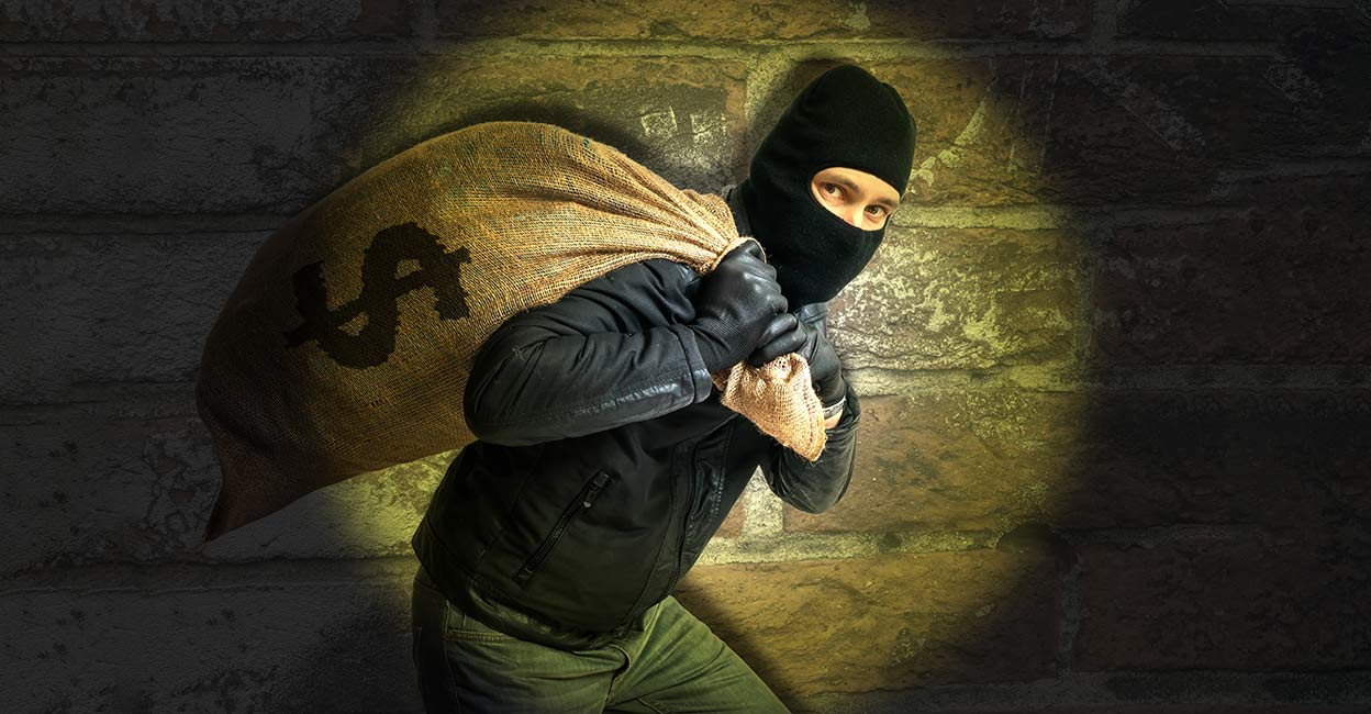 robbery-istock.jpg