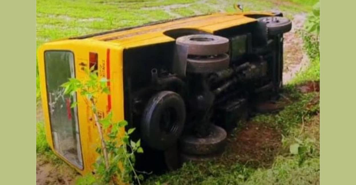 school-bus-accident.jpg