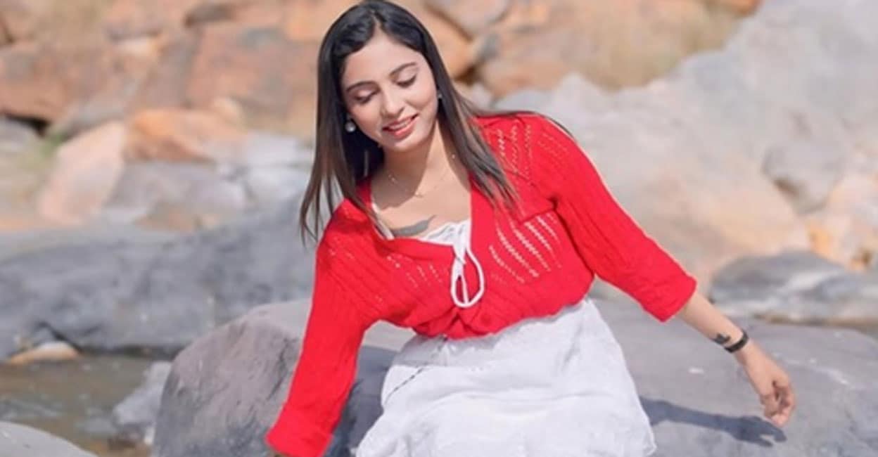 sheetal-1606.jpg