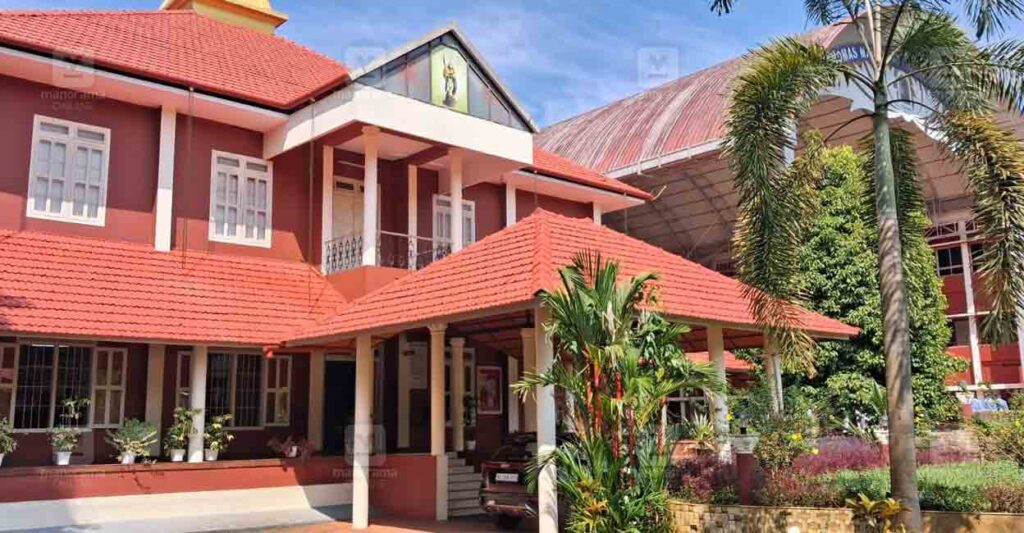 st-georges-college-aruvithura.jpg