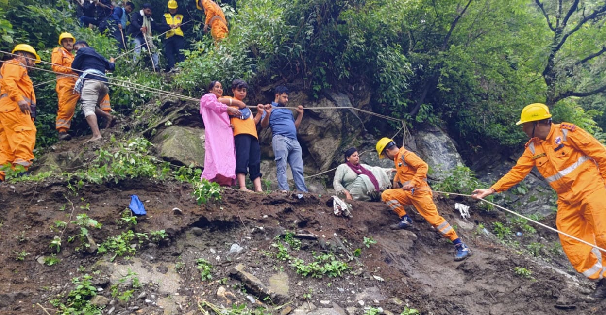 uttarakhand-landslide-rescue.jpg